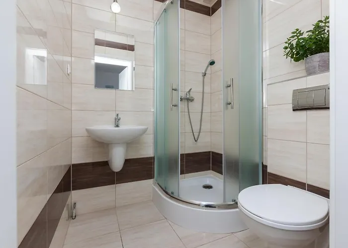 Oskar Alloggio in famiglia